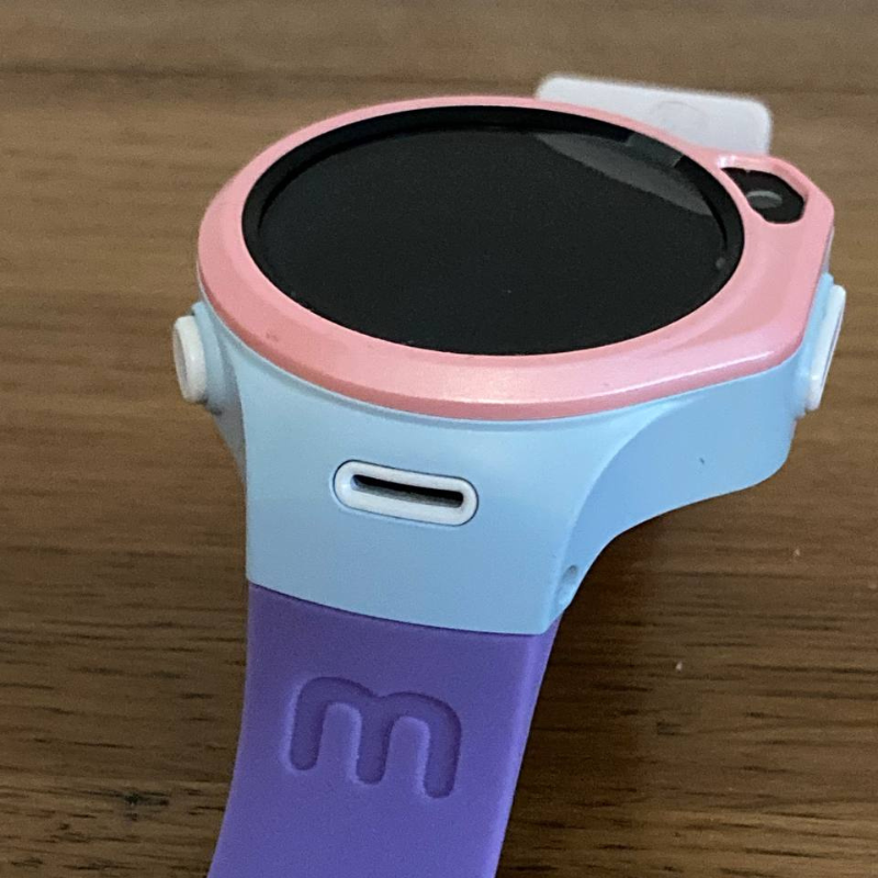 MyFirst Smartwatch Fone R1 S close up